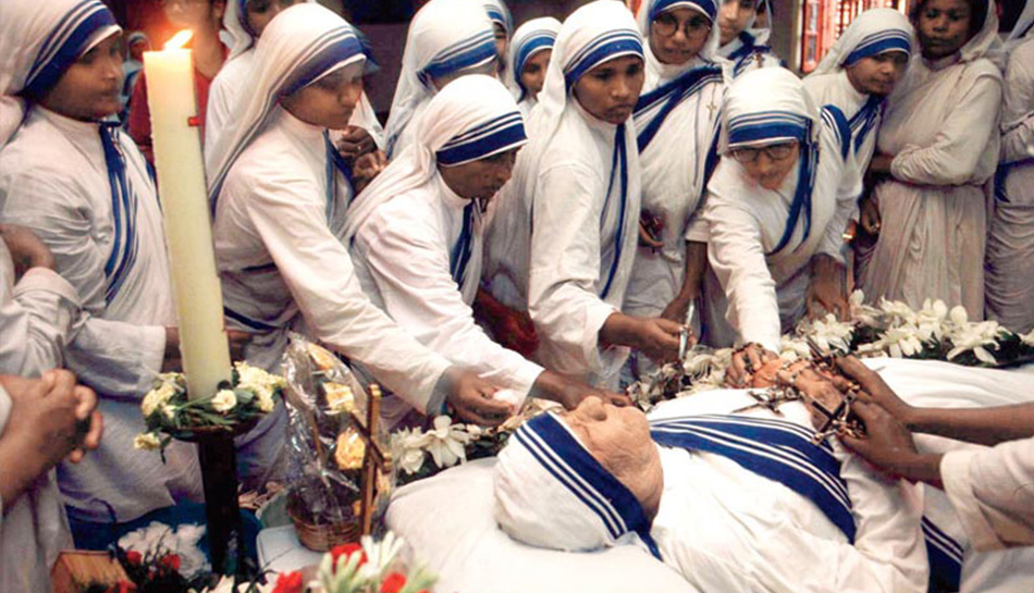 Write an article on mother teresa